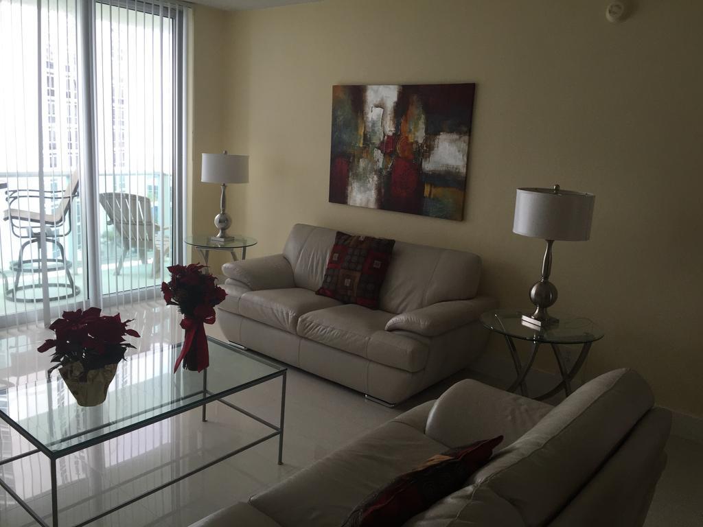 Hollywood Beach Side Apartments Room photo