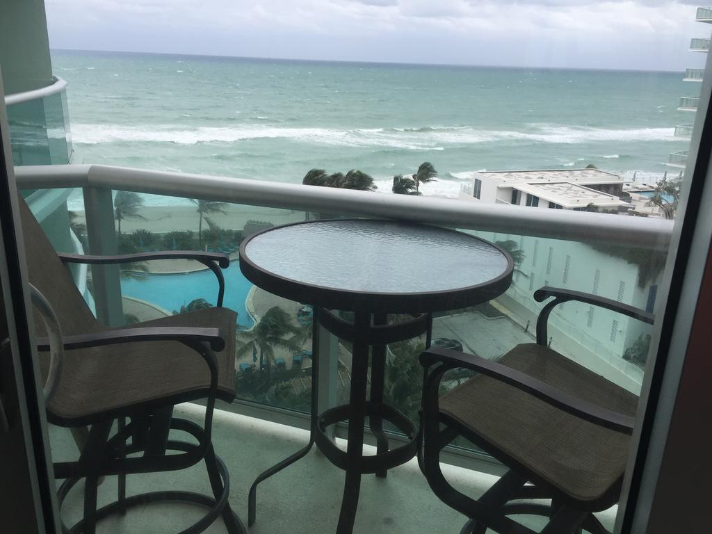 Hollywood Beach Side Apartments Room photo