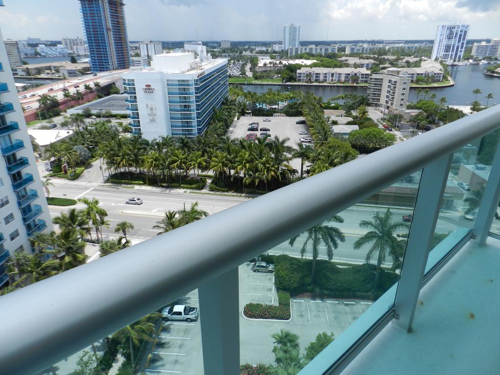 Hollywood Beach Side Apartments Room photo